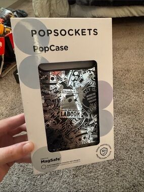One Peice PopSocket PopCase for MagSafe - Black & Silver Graphic Skull Pattern